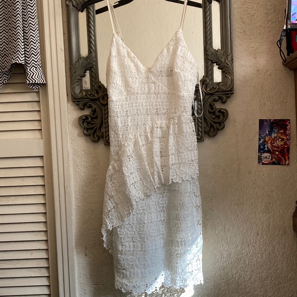 White Lulus dress
